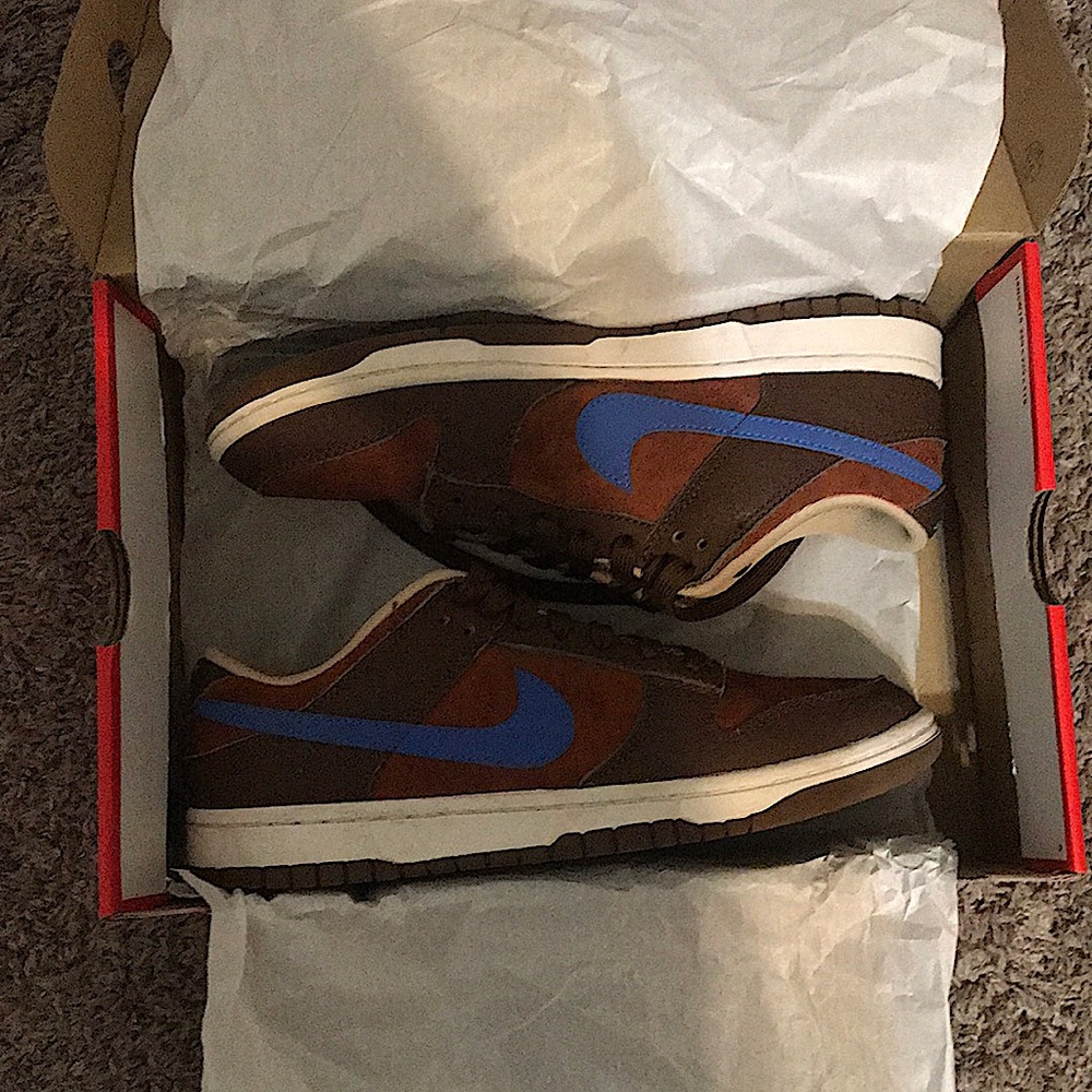 Slightly worn clean Nike Dunk